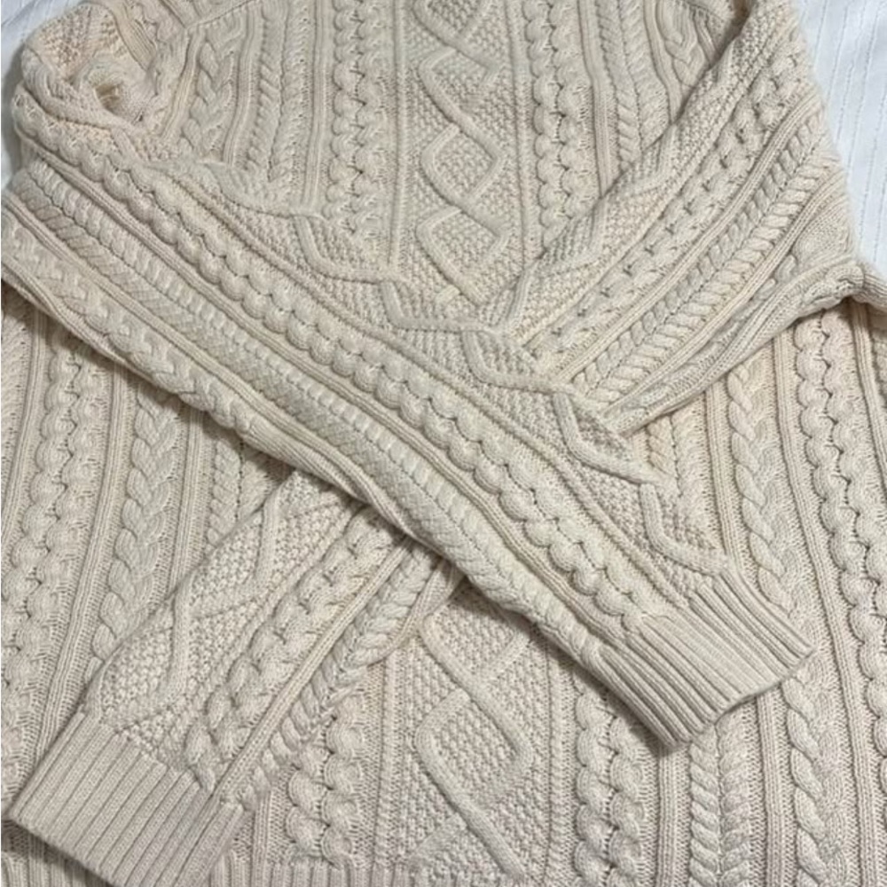 Men's Amazon Cable Knit Sweater (Men’s L)